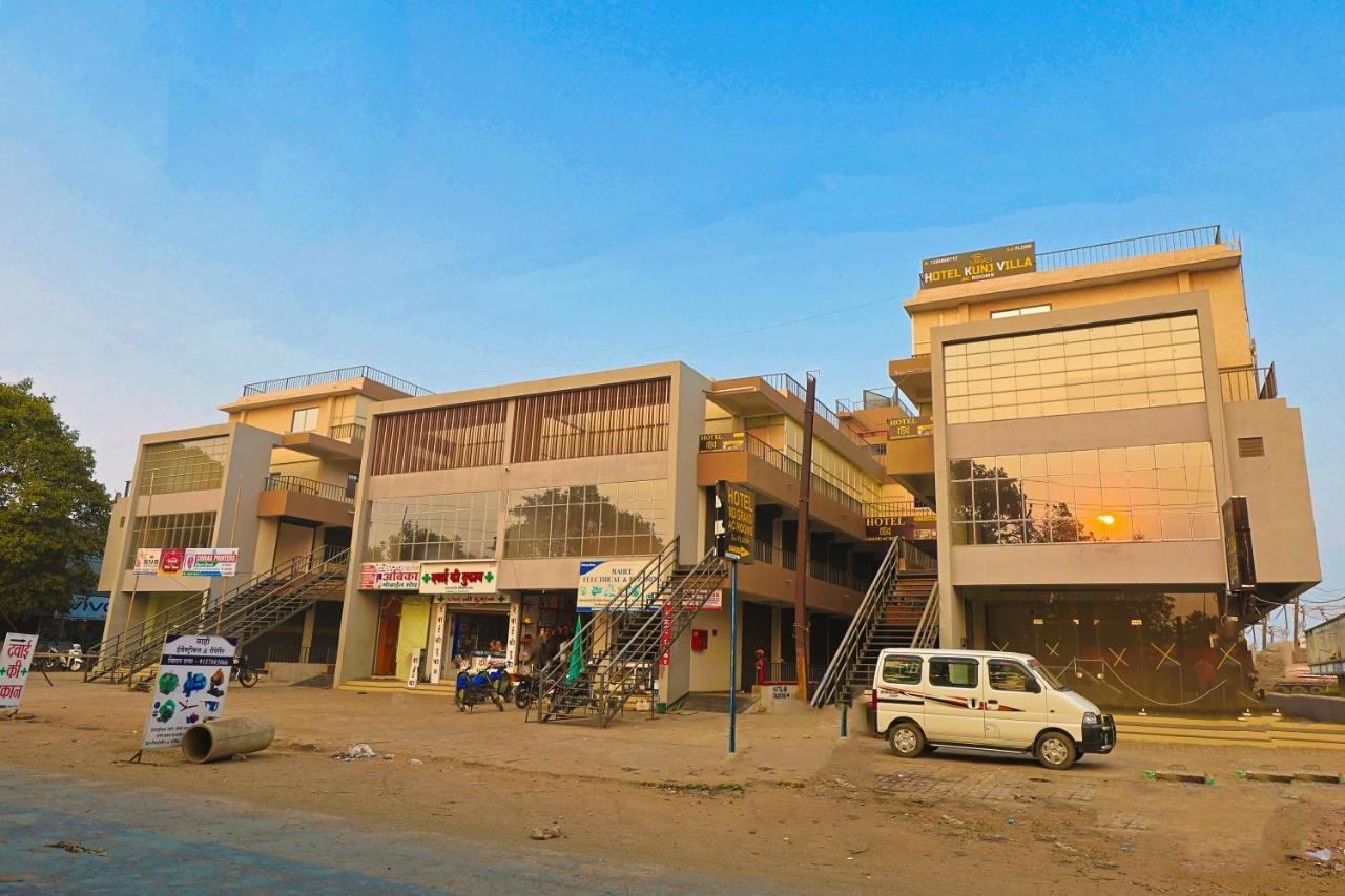 Hotel Monville Group Vadodara Exterior foto